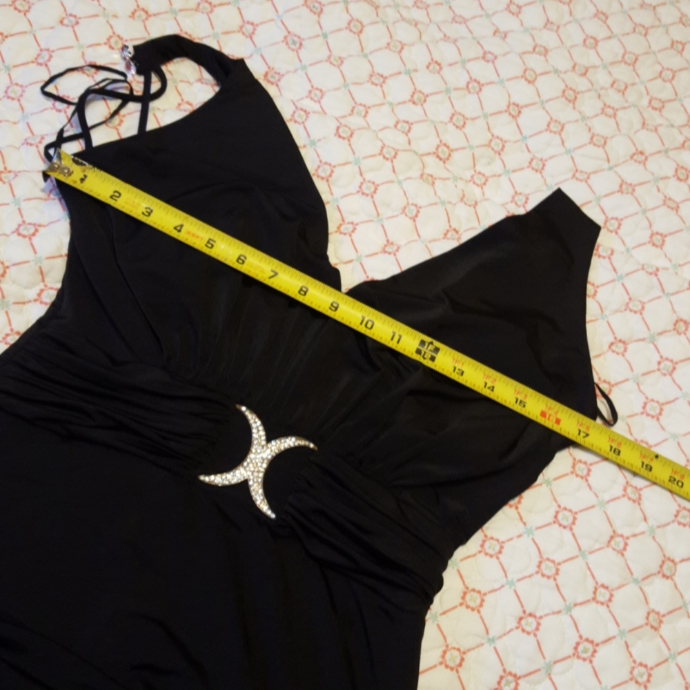 Backless formal - Picture 5 of 6